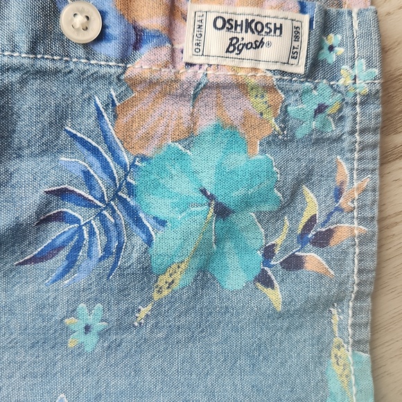 OshKosh Boy's Chambray Hawaiian Button Up - Picture 2 of 4